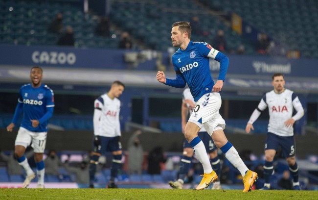 的防守和团 的防守和团